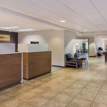 Отель Clarion Pointe Charleston - West Ashley Экстерьер фото