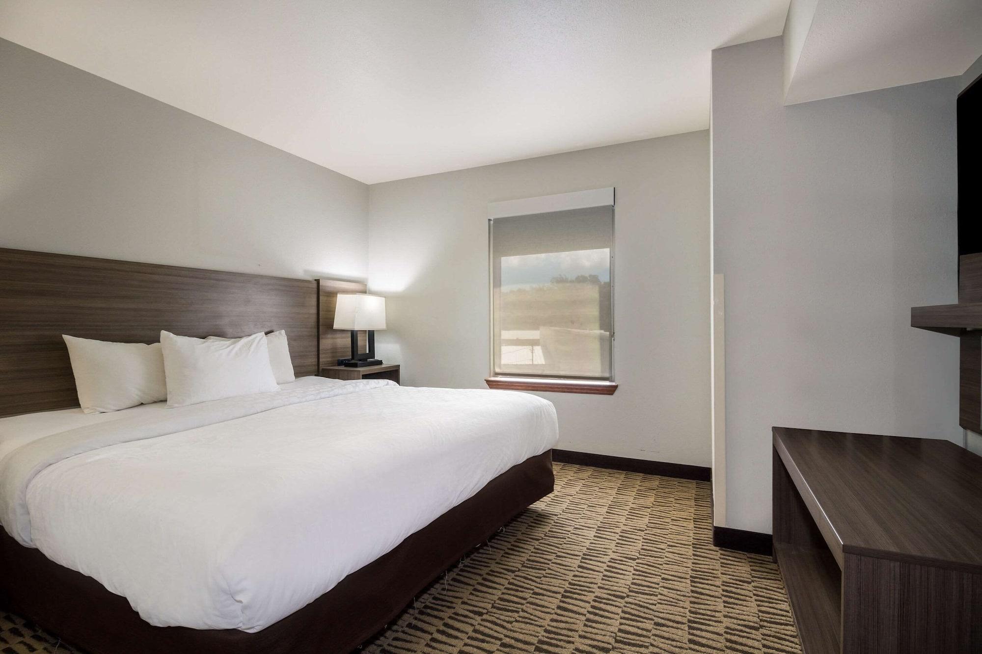 Отель Clarion Pointe Charleston - West Ashley Экстерьер фото