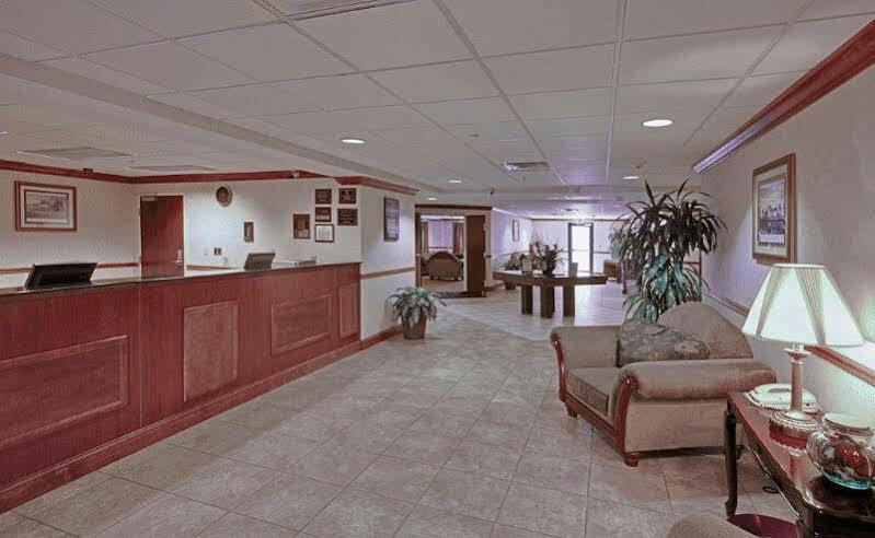 Отель Clarion Pointe Charleston - West Ashley Экстерьер фото